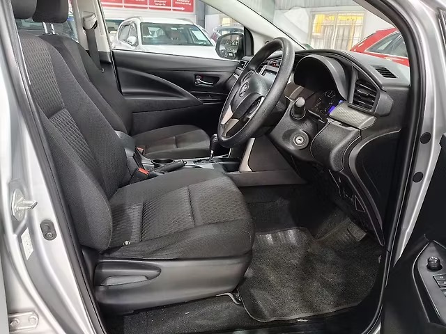 Toyota Innova Crysta(2016-2020) 2.7 Gx 7 Str